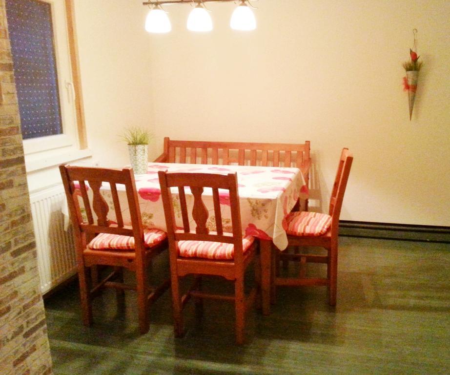 Ferienwohnung Am Nuerburgring 2.Og 阿德瑙 外观 照片